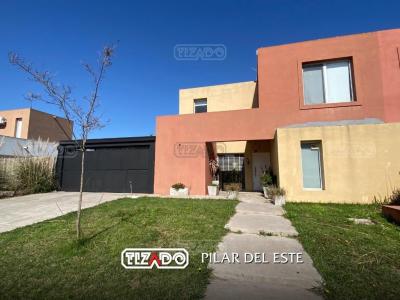 Casa 4 dormitorios en venta en Pilar del Este, Pilar
