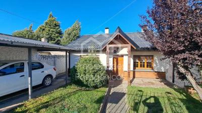 Casa 2 dormitorios en venta en Centro de Bariloche, Bariloche