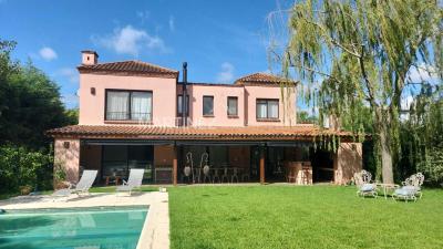 Casa 4 dormitorios en venta en Saint Matthew´s, Pilar