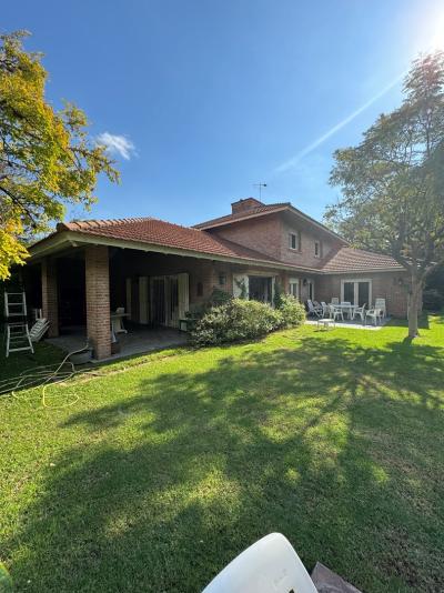 Casa 4 dormitorios en alquiler en La Horqueta, San Isidro