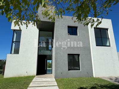 Casa 3 dormitorios en venta en El Canton, Escobar