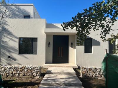 Casa 7 dormitorios en venta en Altos de Pilar, Pilar