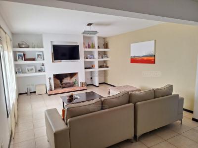 Casa 5 dormitorios en venta en Francisco Álvarez, Moreno