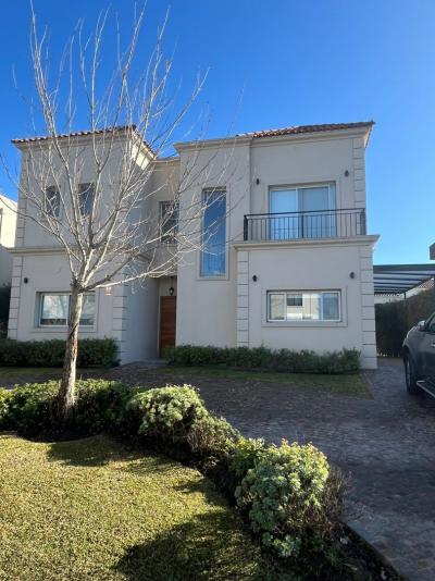 Casa 4 dormitorios en venta en Nordelta, Tigre