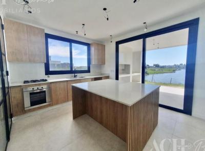 Casa 4 dormitorios en venta en Villanueva, Tigre