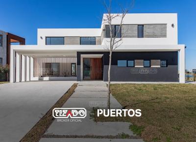 Casa 4 dormitorios en venta en Puertos, Escobar