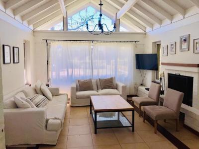 Casa 3 dormitorios en alquiler temporario en Santa Barbara, Tigre