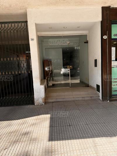 Cochera en venta en San Isidro