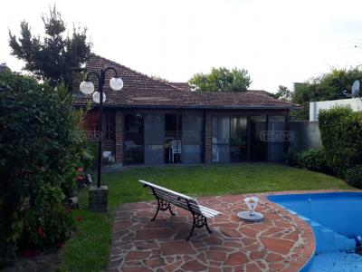 Casa 4 dormitorios en venta en Martinez, San Isidro