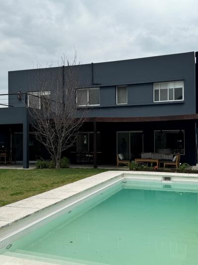 Casa 3 dormitorios en alquiler en General Pacheco, Tigre