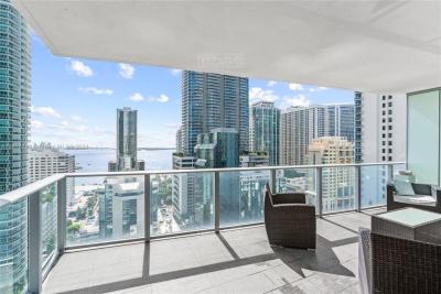 Departamento 3 dormitorios en venta en Miami