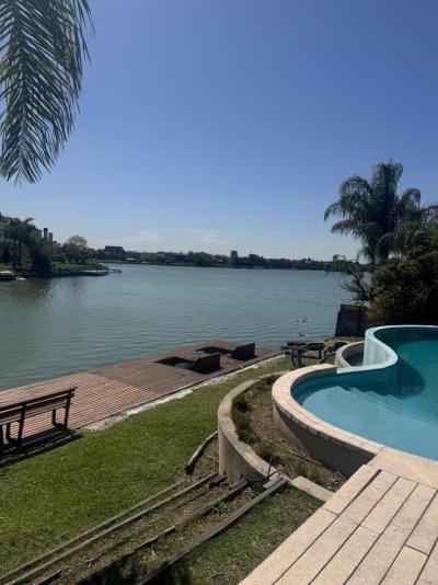 Casa 4 dormitorios en alquiler temporario en Nordelta, Tigre