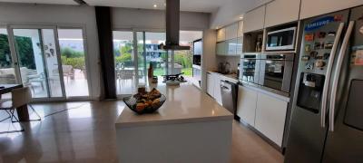 Casa 5 dormitorios en alquiler en Nordelta, Tigre