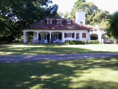 Casa 4 dormitorios en alquiler temporario en CUBA Villa de Mayo, Malvinas Argentinas