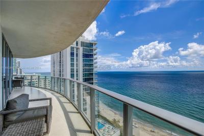 Departamento 2 dormitorios en venta en Hollywood, Miami