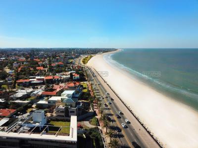 Departamento 3 dormitorios en venta en Carrasco, Montevideo