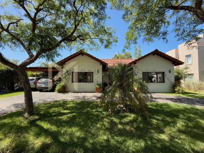 Casa 3 dormitorios en venta en Rincon de Milberg, Tigre