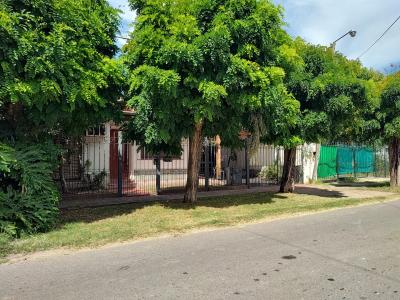 Casa 2 dormitorios en venta en Villa Elisa, La Plata