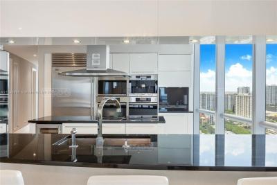 Departamento 3 dormitorios en venta en Miami