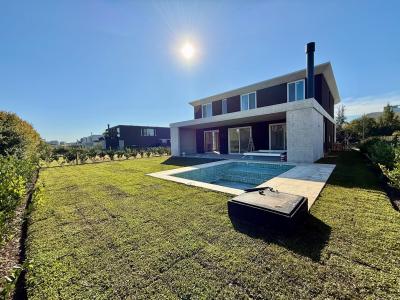 Casa 4 dormitorios en venta en Nordelta, Tigre
