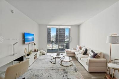 Departamento 2 dormitorios en venta en Miami