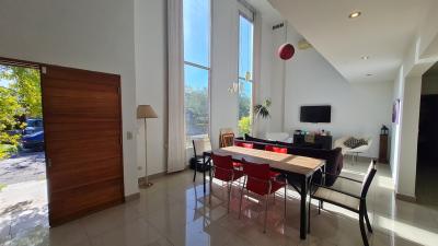 Casa 4 dormitorios en venta en General Pacheco, Tigre