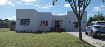Casa 4 dormitorios en venta en San Matias, Escobar
