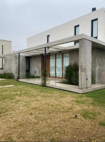 Casa 3 dormitorios en venta en San Sebastian, Escobar