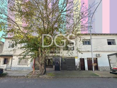 Casa 4 dormitorios en venta en Remedios De Escalada, Lanus