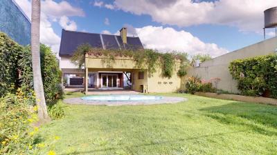 Casa 3 dormitorios en venta en City Bell, La Plata