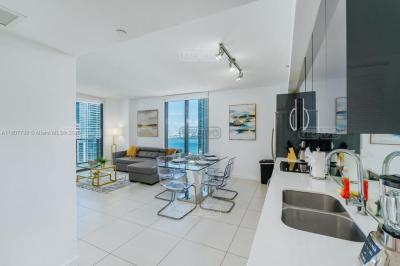 Departamento 2 dormitorios en venta en Miami