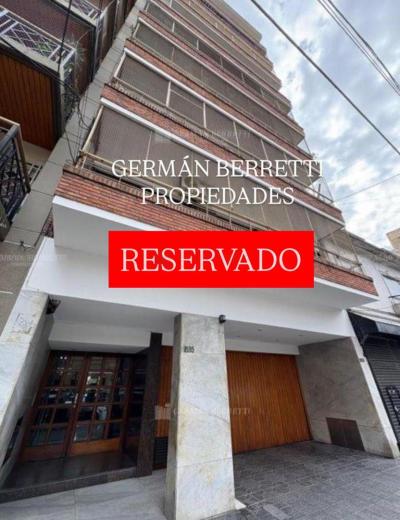 Departamento 2 dormitorios en venta en Lanus Este, Lanus