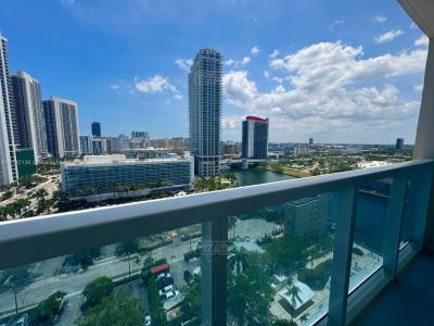 Departamento 2 dormitorios en venta en Hollywood, Miami