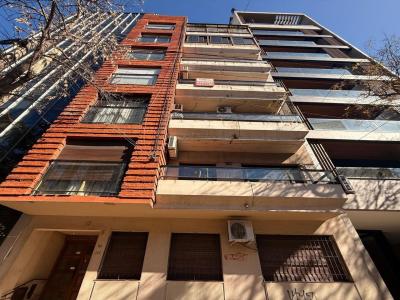 Departamento 2 dormitorios en venta en La Plata