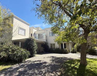 Casa 5 dormitorios en venta en General Pacheco, Tigre