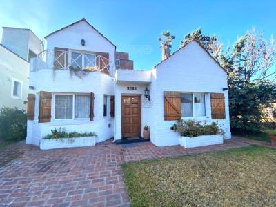 Casa en venta en Francisco Alvarez, Moreno