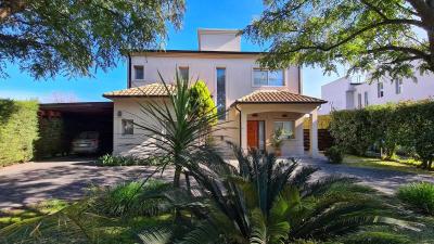 Casa 4 dormitorios en alquiler en Villanueva, Tigre