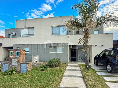 Casa 4 dormitorios en venta en Villanueva, Tigre