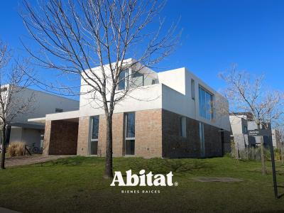 Casa 3 dormitorios en venta en Puertos, Escobar