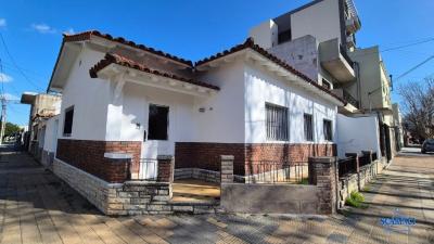 Casa 3 dormitorios en venta en Santos Lugares, Tres de Febrero