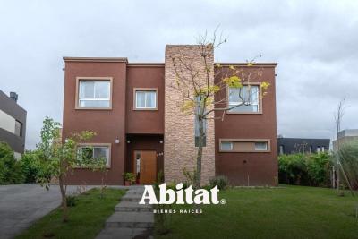 Casa 5 dormitorios en venta en Puertos, Escobar