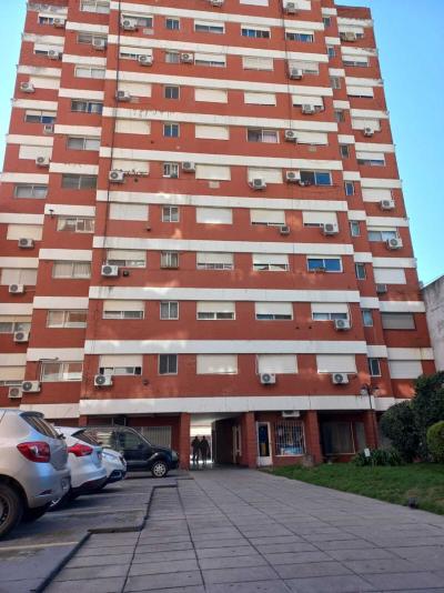 Departamento 2 dormitorios en alquiler en Sarandi, Avellaneda