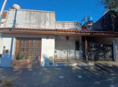 Casa 3 dormitorios en venta en Avellaneda, Avellaneda