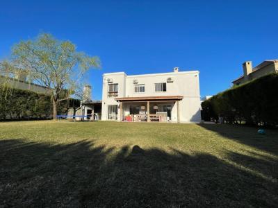 Casa 3 dormitorios en alquiler temporario en General Pacheco, Tigre