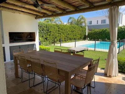 Casa 5 dormitorios en alquiler temporario en General Pacheco, Tigre