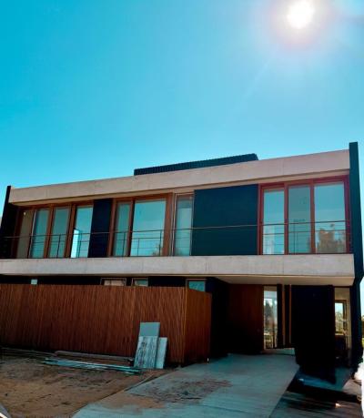 Casa 4 dormitorios en venta en Villanueva, Tigre