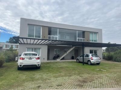 Departamento en alquiler en Pilar