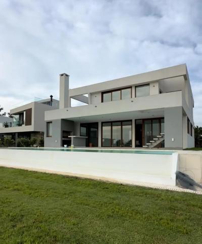 Casa 4 dormitorios en venta en Villanueva, Tigre