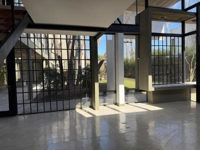 Casa 4 dormitorios en alquiler en Rincon de Milberg, Tigre