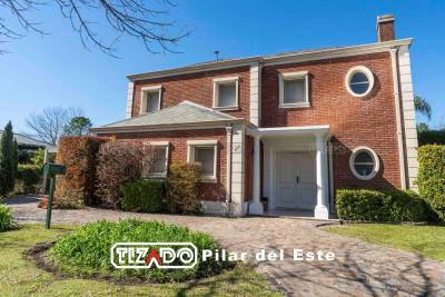 Casa 4 dormitorios en venta en Pilar del Este, Pilar